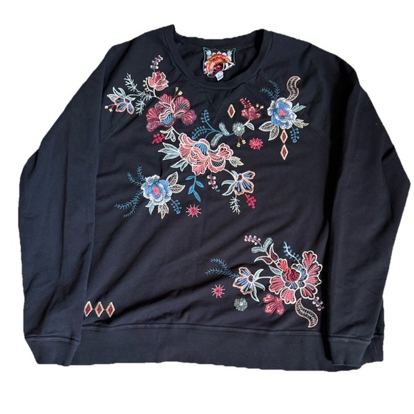 Johnny Was Tops - 🌺Beautiful Johnny Was Black Floral Small Embroidered Cotton Sweatshirt EUC